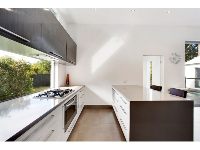 2 Brolga Lane, Noosa Heads QLD 4567