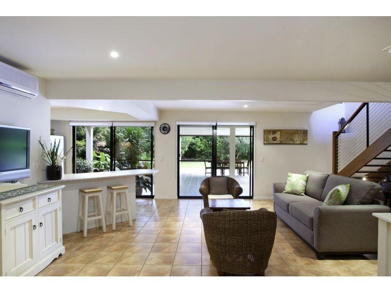 2 Ward Street, Tewantin QLD 4565