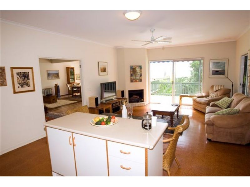 20 Seaview Terrace, Sunshine Beach QLD 4567