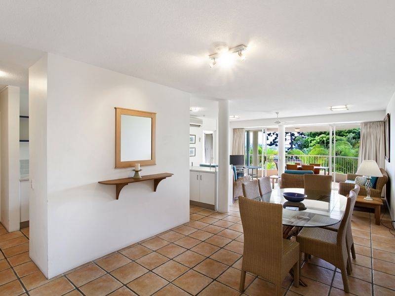 4/2 Noosa Drive, Noosa Heads QLD 4567