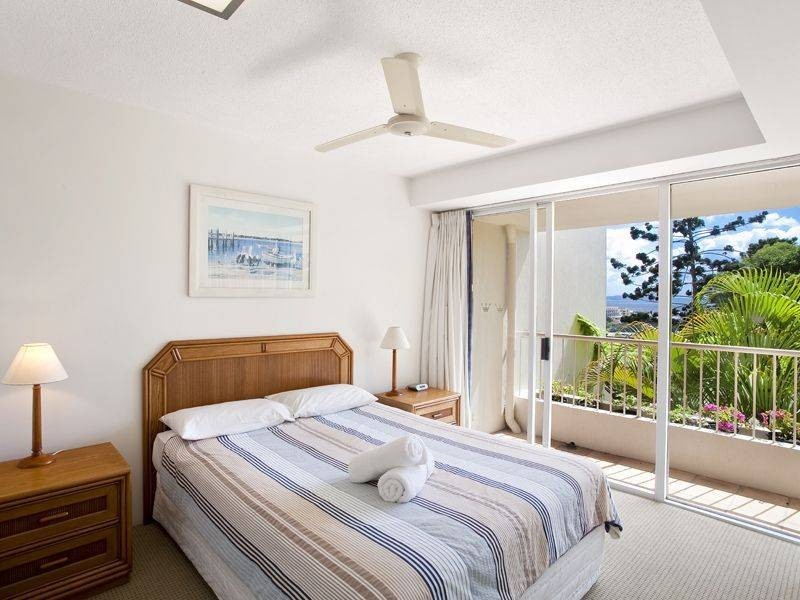 4/2 Noosa Drive, Noosa Heads QLD 4567