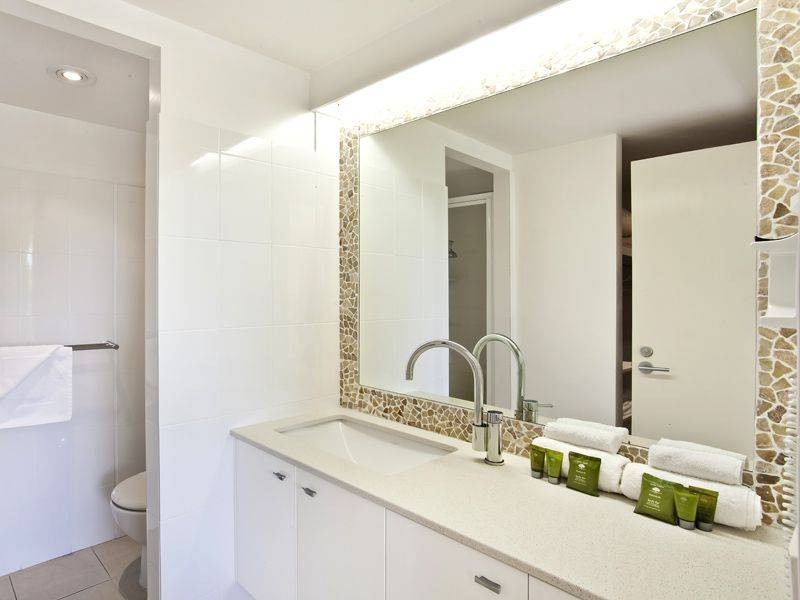 4/2 Noosa Drive, Noosa Heads QLD 4567