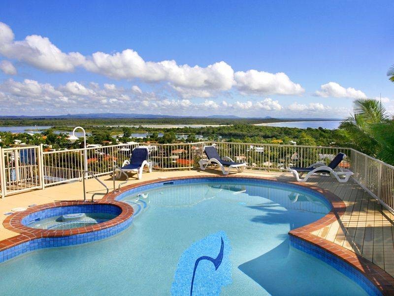 4/2 Noosa Drive, Noosa Heads QLD 4567