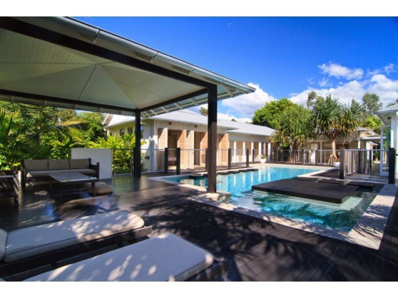 13 Habitat Place, Noosa Heads QLD 4567