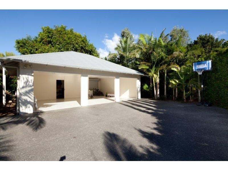 13 Habitat Place, Noosa Heads QLD 4567