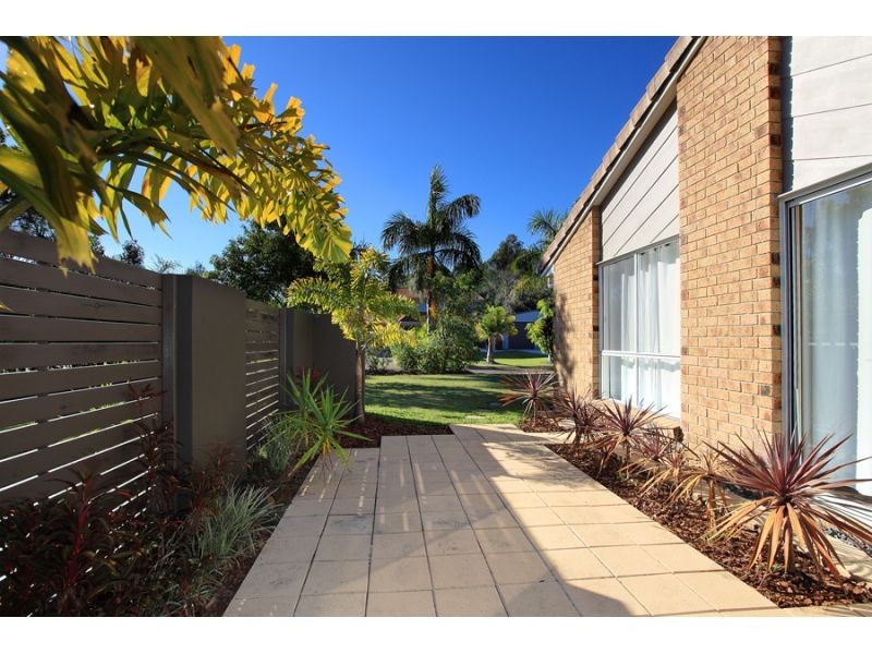 51 Lake Entrance Boulevard, Noosaville QLD 4566