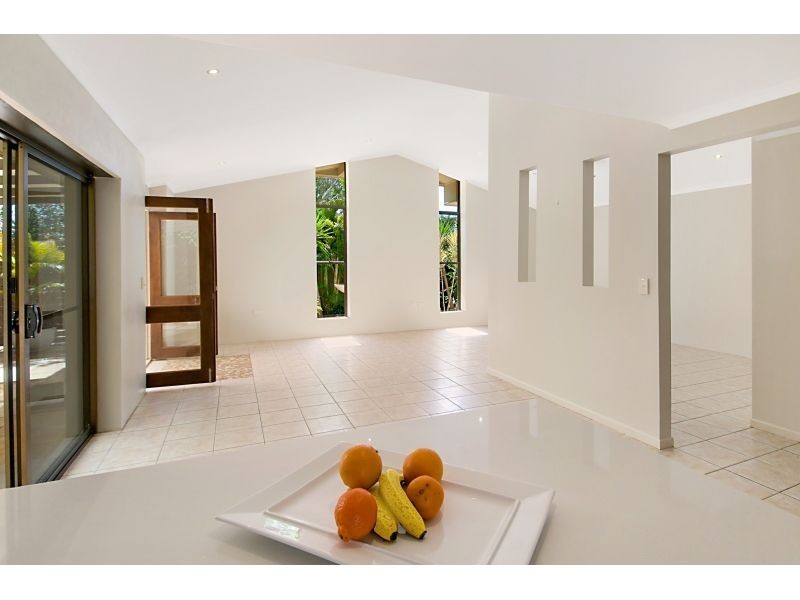 15 Dayspring Street, Sunrise Beach QLD 4567