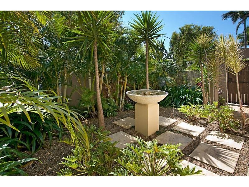 15 Dayspring Street, Sunrise Beach QLD 4567