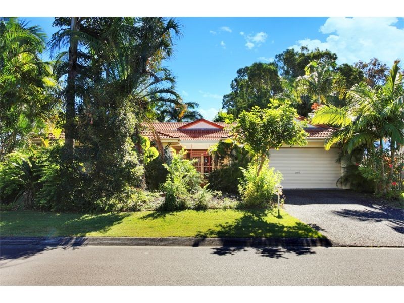 16 Seacove Court, Noosa Waters QLD 4566