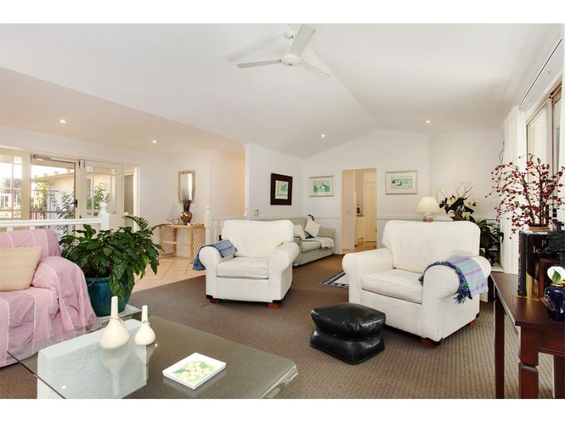 16 Seacove Court, Noosa Waters QLD 4566