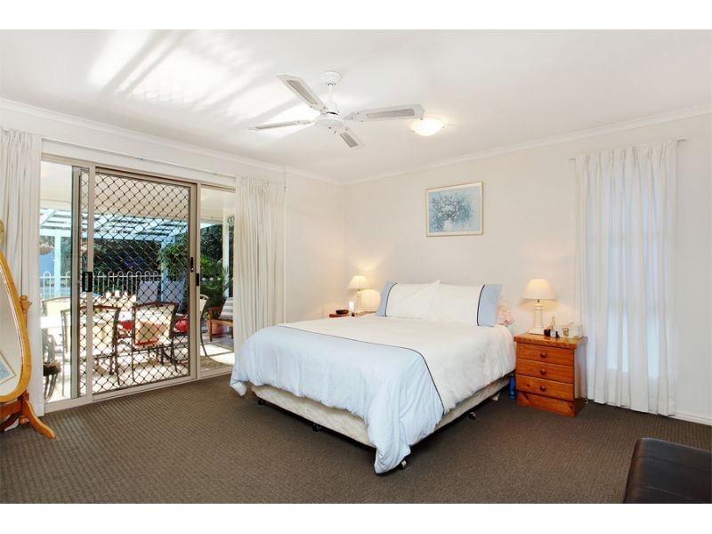 16 Seacove Court, Noosa Waters QLD 4566