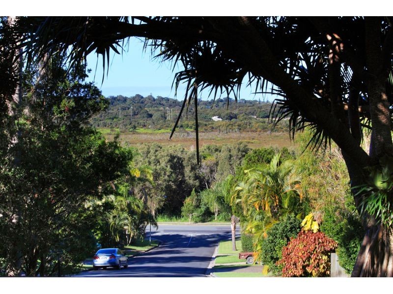 11 Capri Court, Noosa Heads QLD 4567