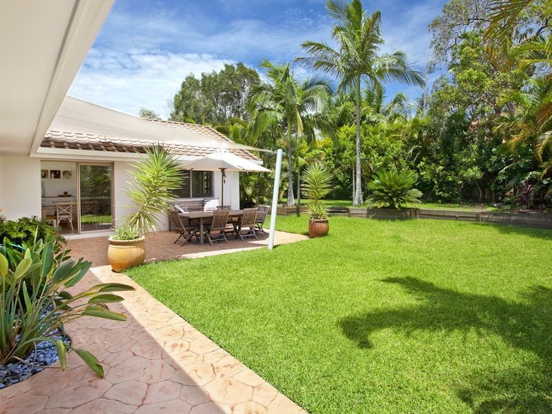 24 Seacove Court, Noosa Waters QLD 4566