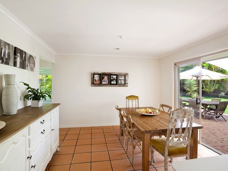 24 Seacove Court, Noosa Waters QLD 4566