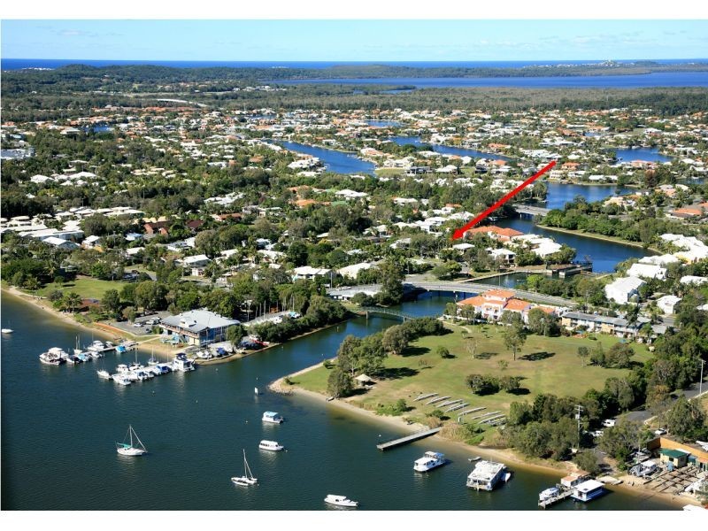 13 Laburnum Crescent, Noosaville QLD 4566