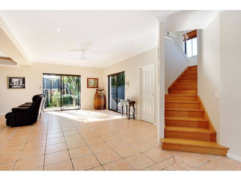 12 Treasure Cove, Noosa Waters QLD 4566