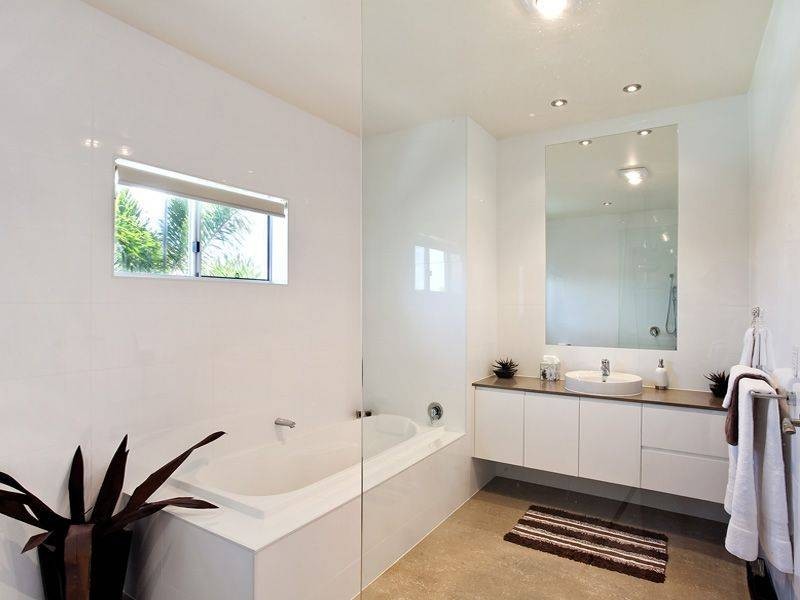 33 Mermaid Quay, Noosa Waters QLD 4566