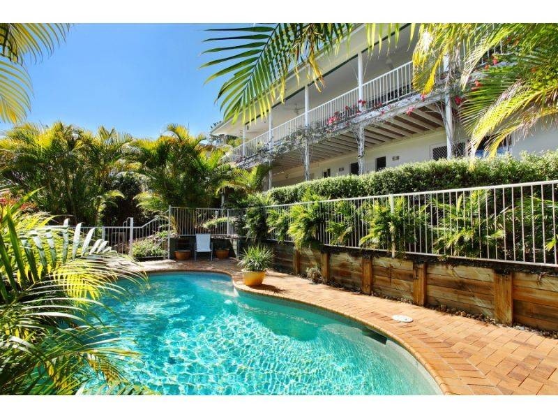 22 Arkana Drive, Noosa Heads QLD 4567
