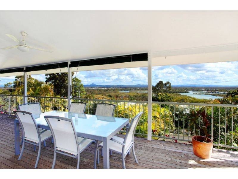 22 Arkana Drive, Noosa Heads QLD 4567