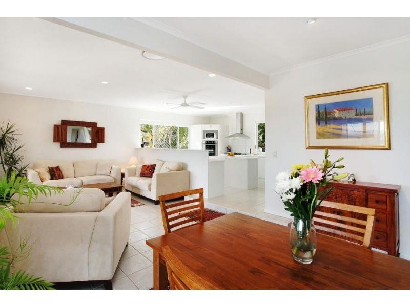 22 Arkana Drive, Noosa Heads QLD 4567