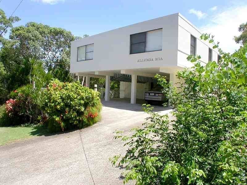 2, 5 Natasha Avenue, Noosa Heads QLD 4567