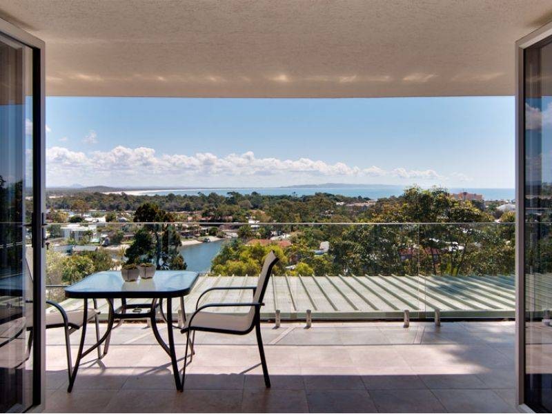 2, 5 Natasha Avenue, Noosa Heads QLD 4567