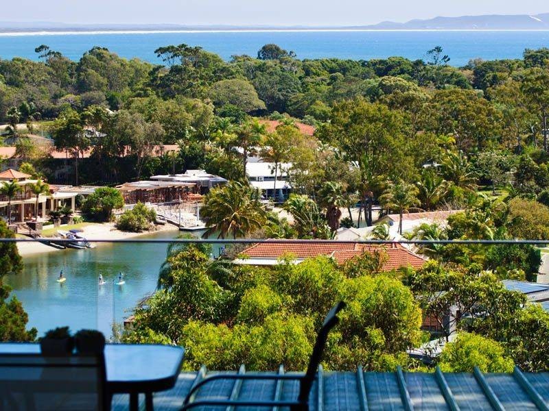 2, 5 Natasha Avenue, Noosa Heads QLD 4567