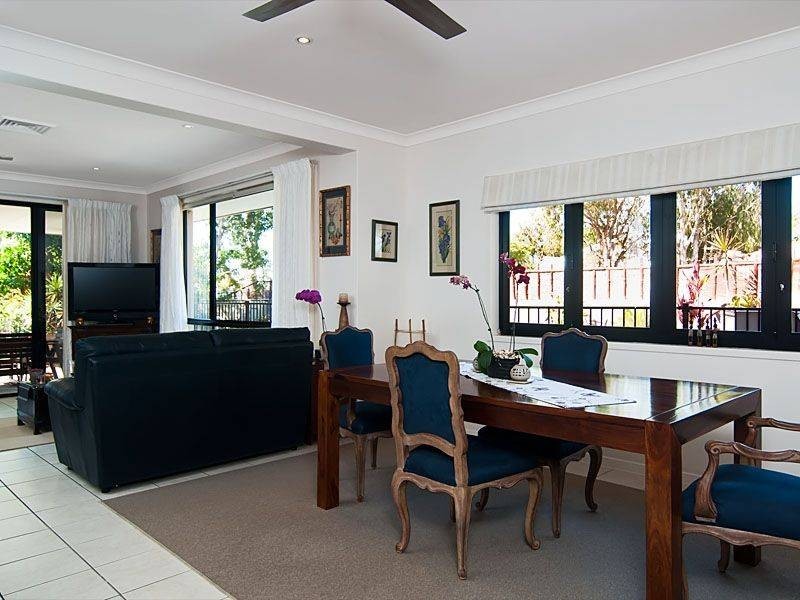 6 Cove Court, Noosaville QLD 4566