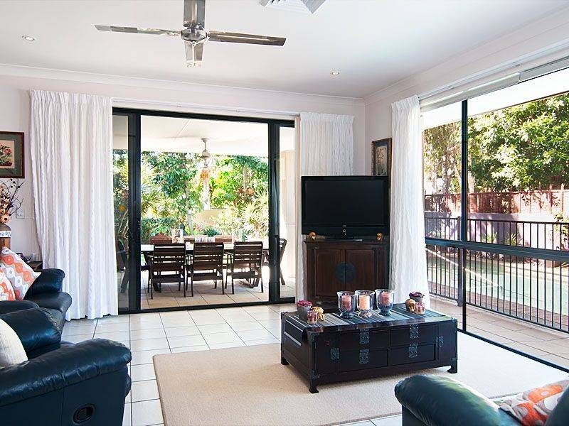 6 Cove Court, Noosaville QLD 4566