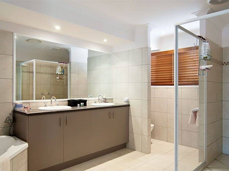 6 Cove Court, Noosaville QLD 4566