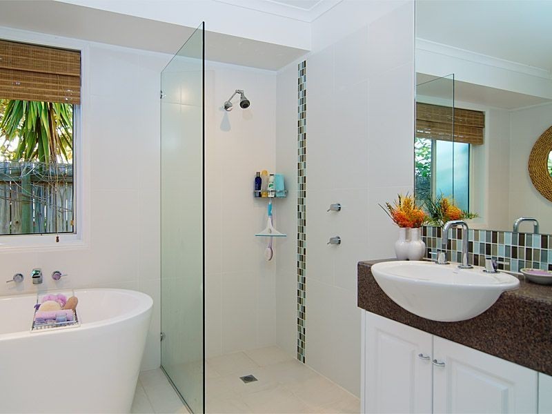 8 Seagull Court, Noosa Waters QLD 4566