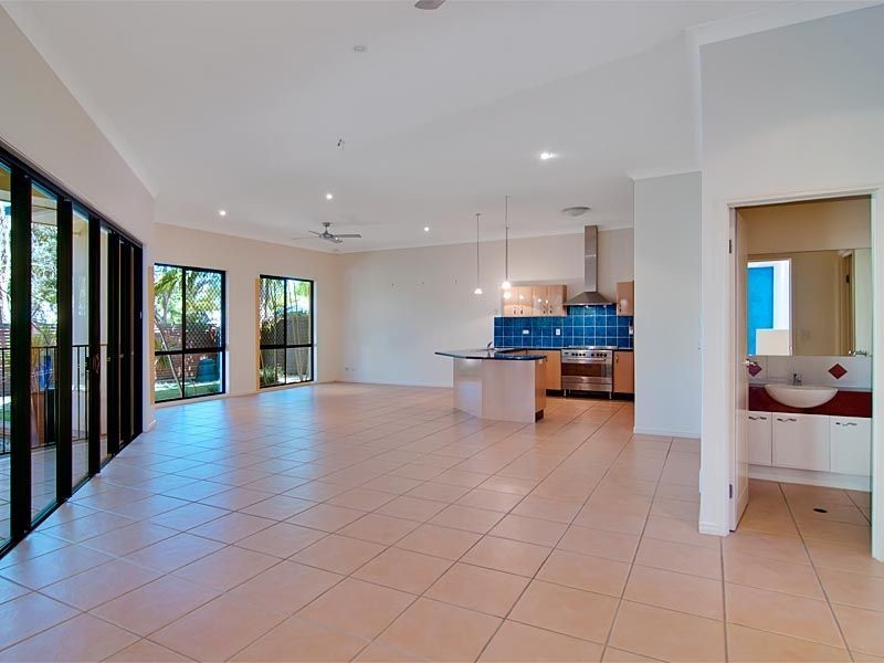 5 Regatta Circuit, Noosaville QLD 4566