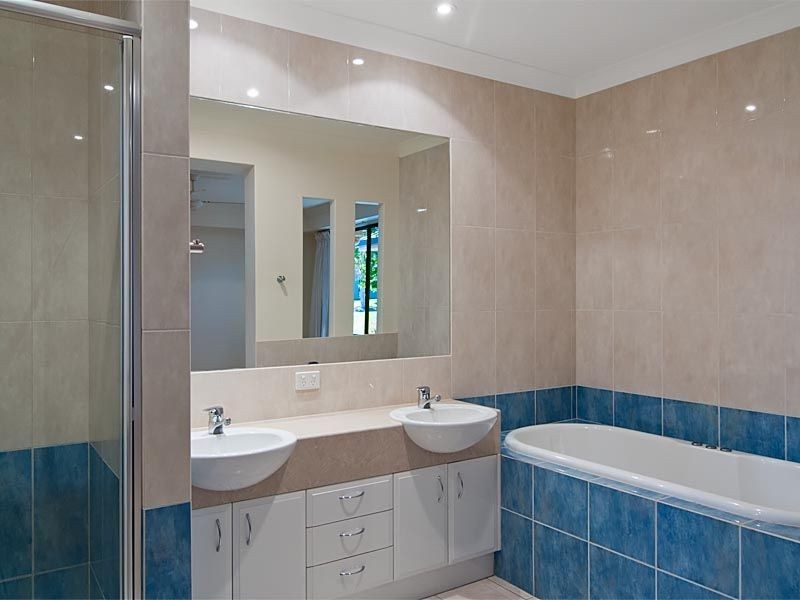 5 Regatta Circuit, Noosaville QLD 4566