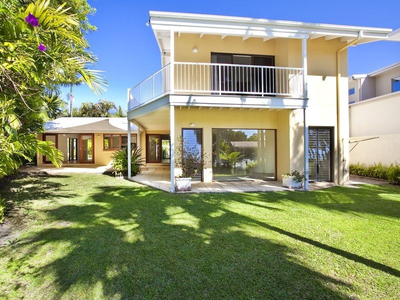 16 Mossman Court, Noosa Heads QLD 4567