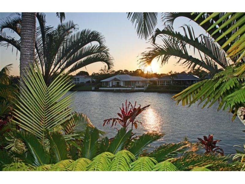 8 Seamount Quay, Noosa Waters QLD 4566