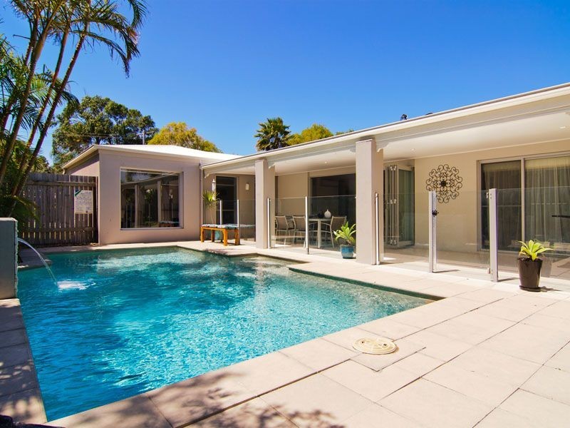 24 Wollomia Way, Sunrise Beach QLD 4567