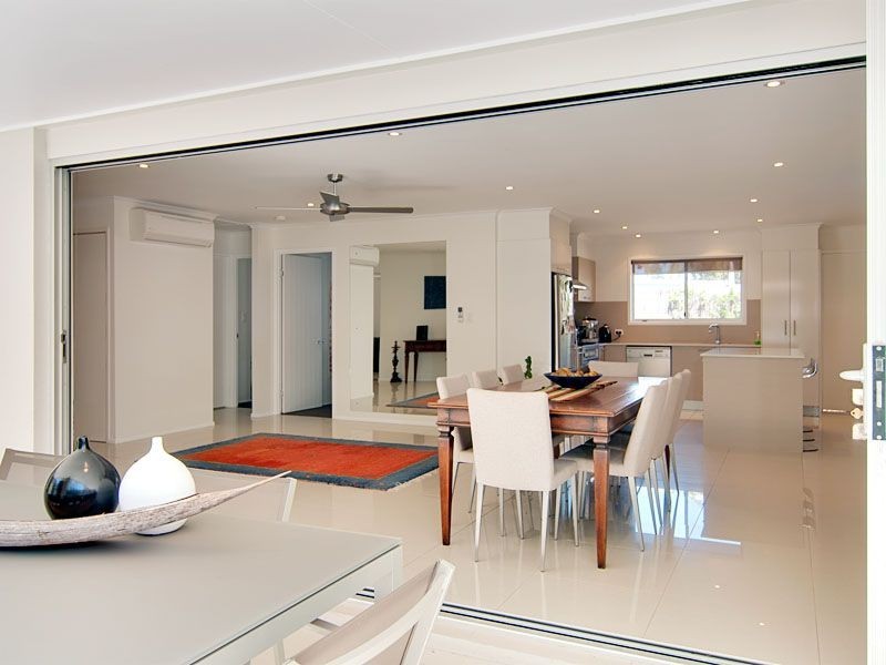 24 Wollomia Way, Sunrise Beach QLD 4567