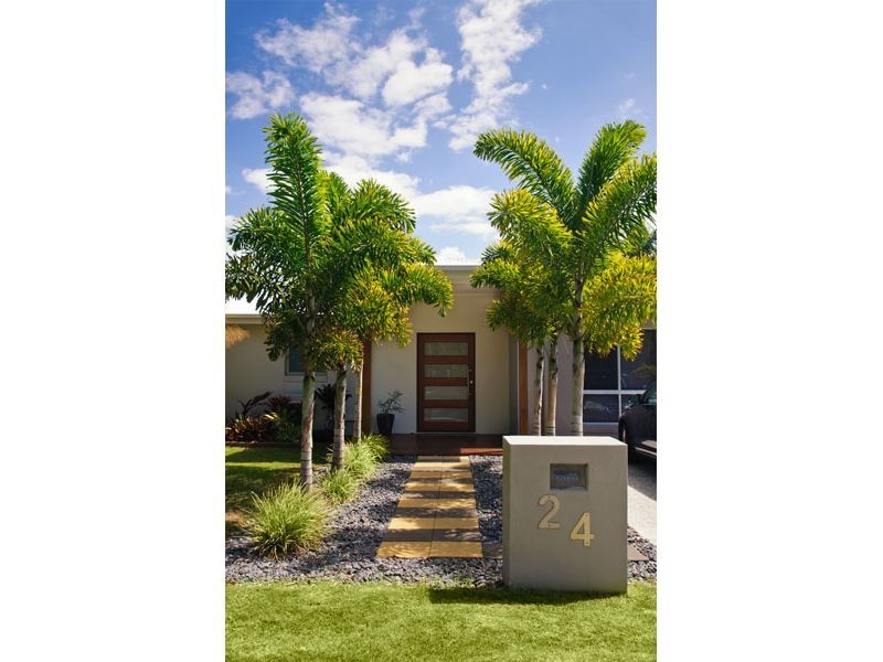 24 Wollomia Way, Sunrise Beach QLD 4567