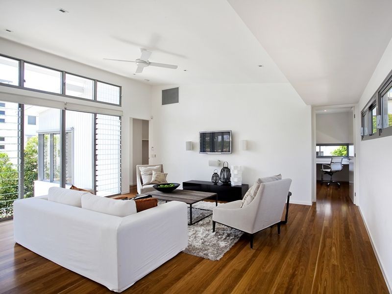 4 Edward Street, Noosaville QLD 4566