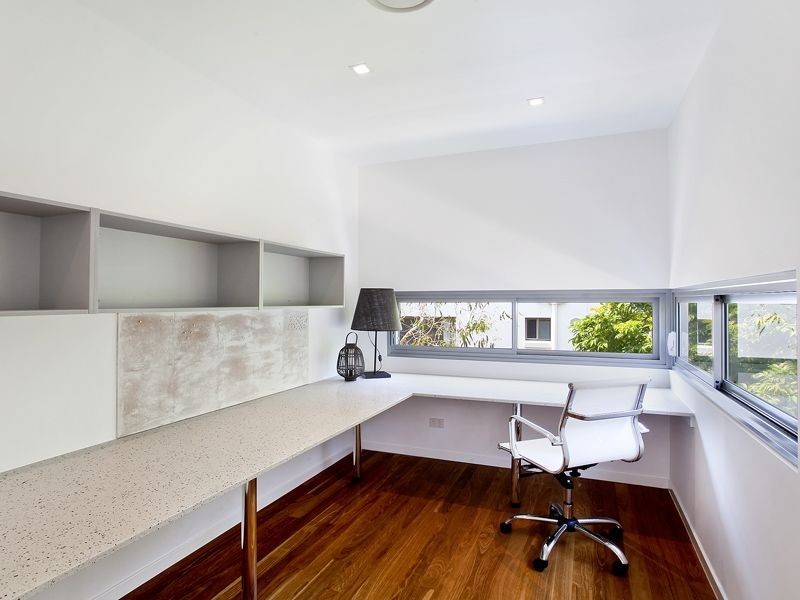 4 Edward Street, Noosaville QLD 4566