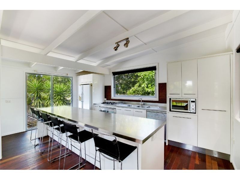 4 Petrel Street, Peregian Beach QLD 4573