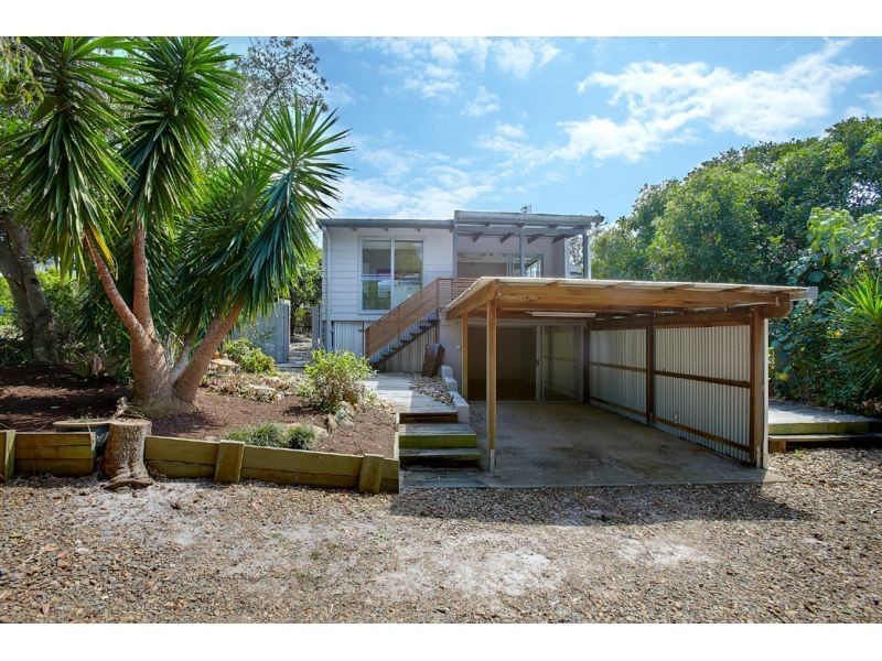 4 Petrel Street, Peregian Beach QLD 4573