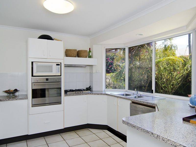 32 Boxsell Rise, Sunrise Beach QLD 4567