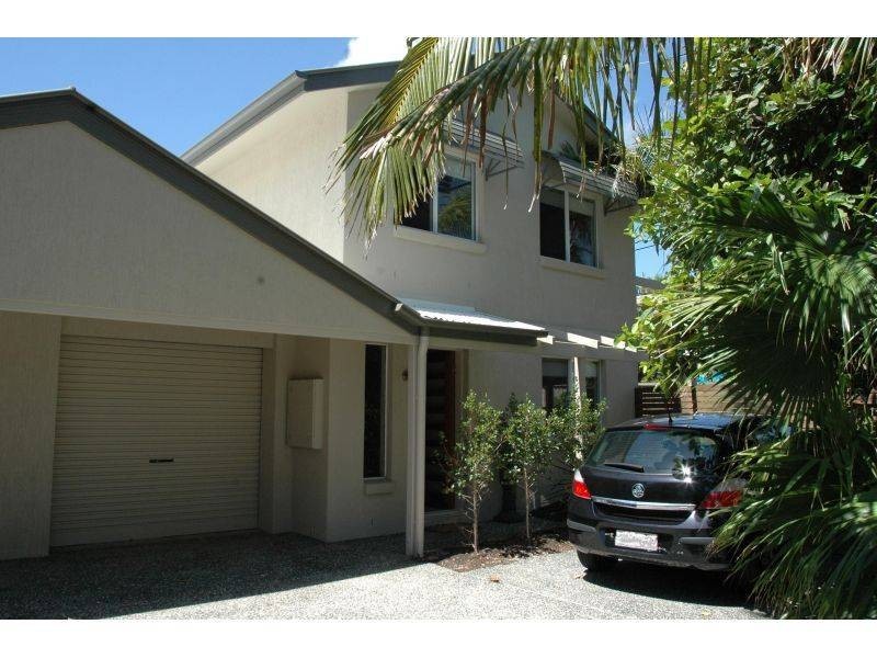 2, 54 Orealla Crescent, Sunrise Beach QLD 4567
