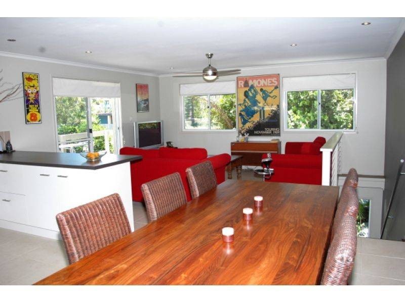 2, 54 Orealla Crescent, Sunrise Beach QLD 4567