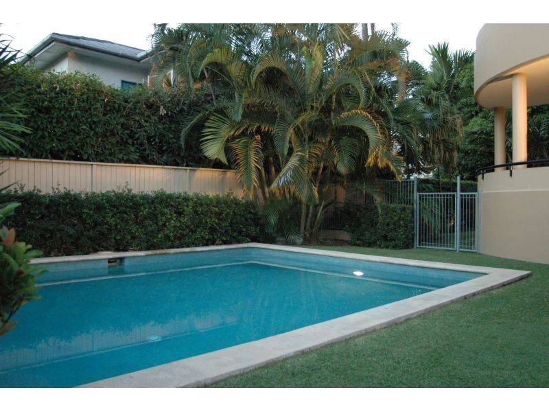 1, 6 Edward Street, Noosaville QLD 4566