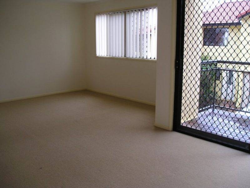 5, 3 Lipton Street, Sunrise Beach QLD 4567