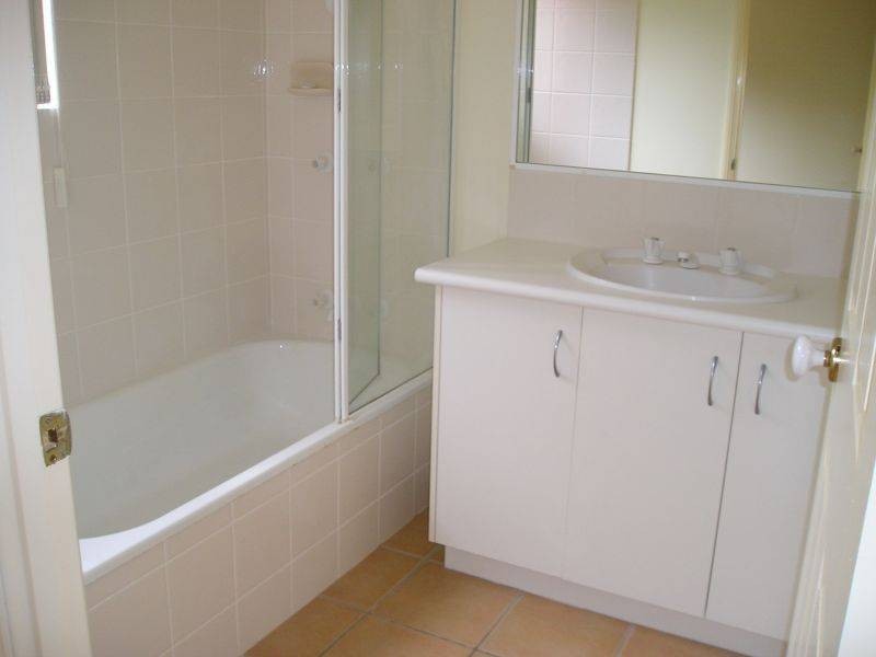 5, 3 Lipton Street, Sunrise Beach QLD 4567