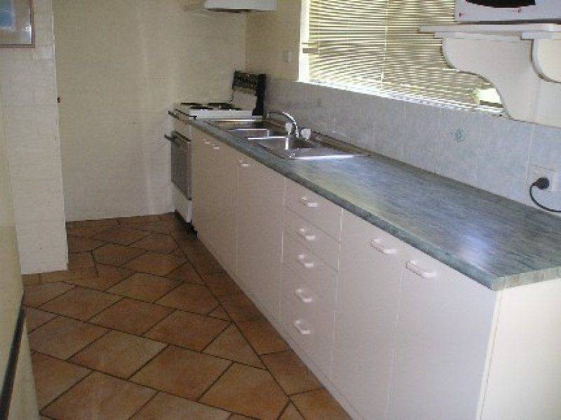 4, 8 Kareela Avenue, Noosa Heads QLD 4567