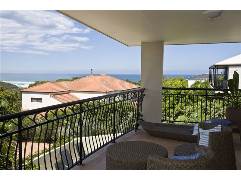 Castaways Beach QLD 4567